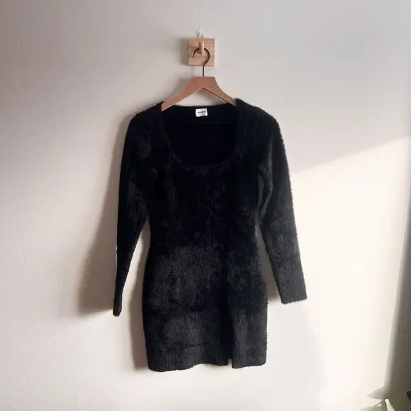 Aritzia Sunday Best Montgomery Long Sleeve Dress Size S - Picture 2 of 6